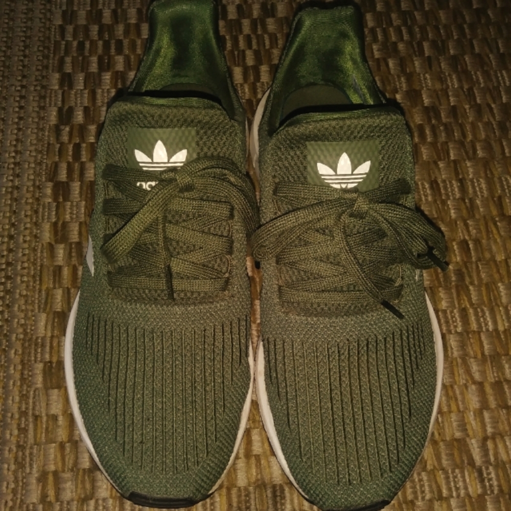 COPY - Adidas Swift Run